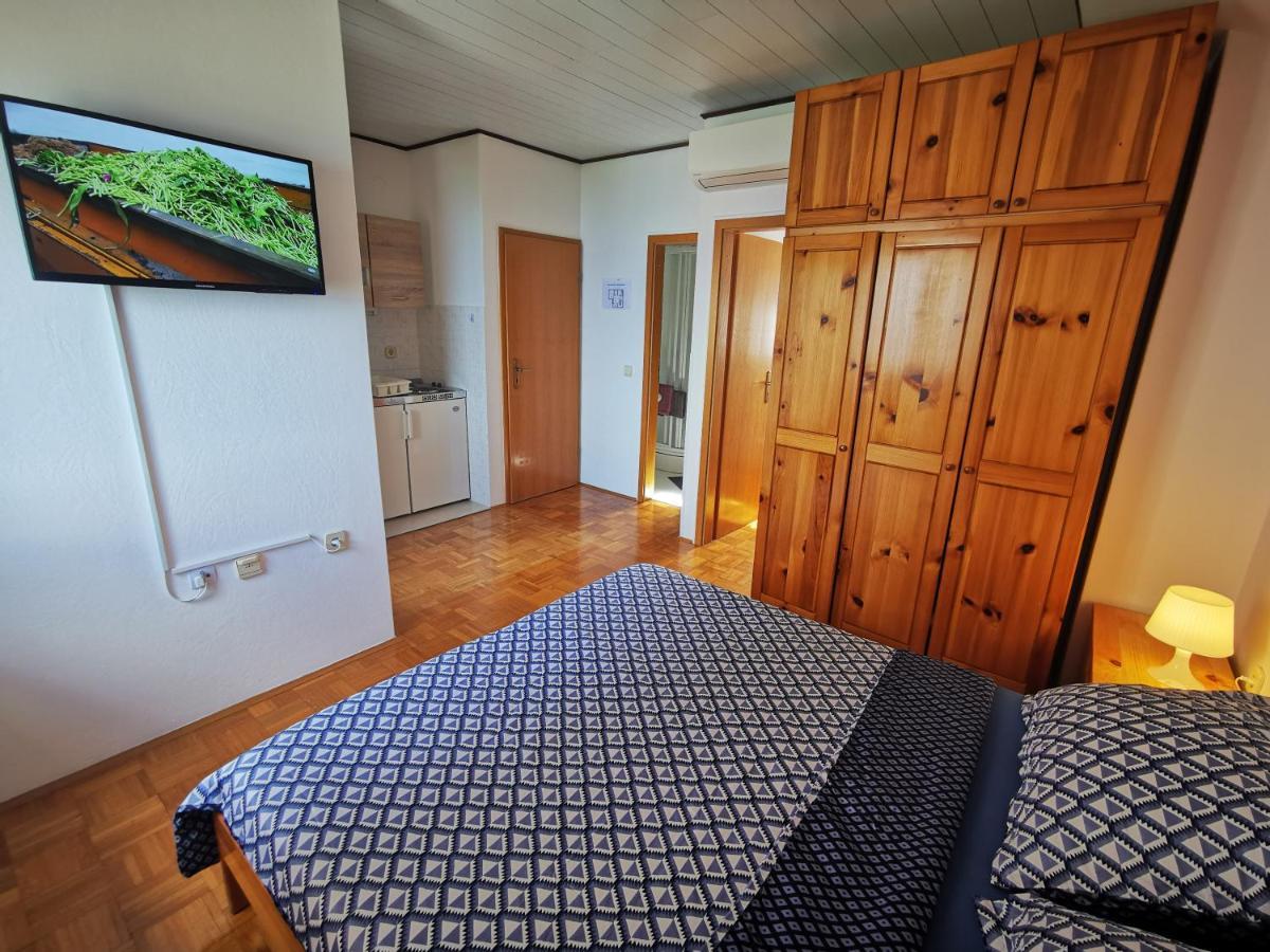 Apartments Franci Мощеничка-Драга Экстерьер фото