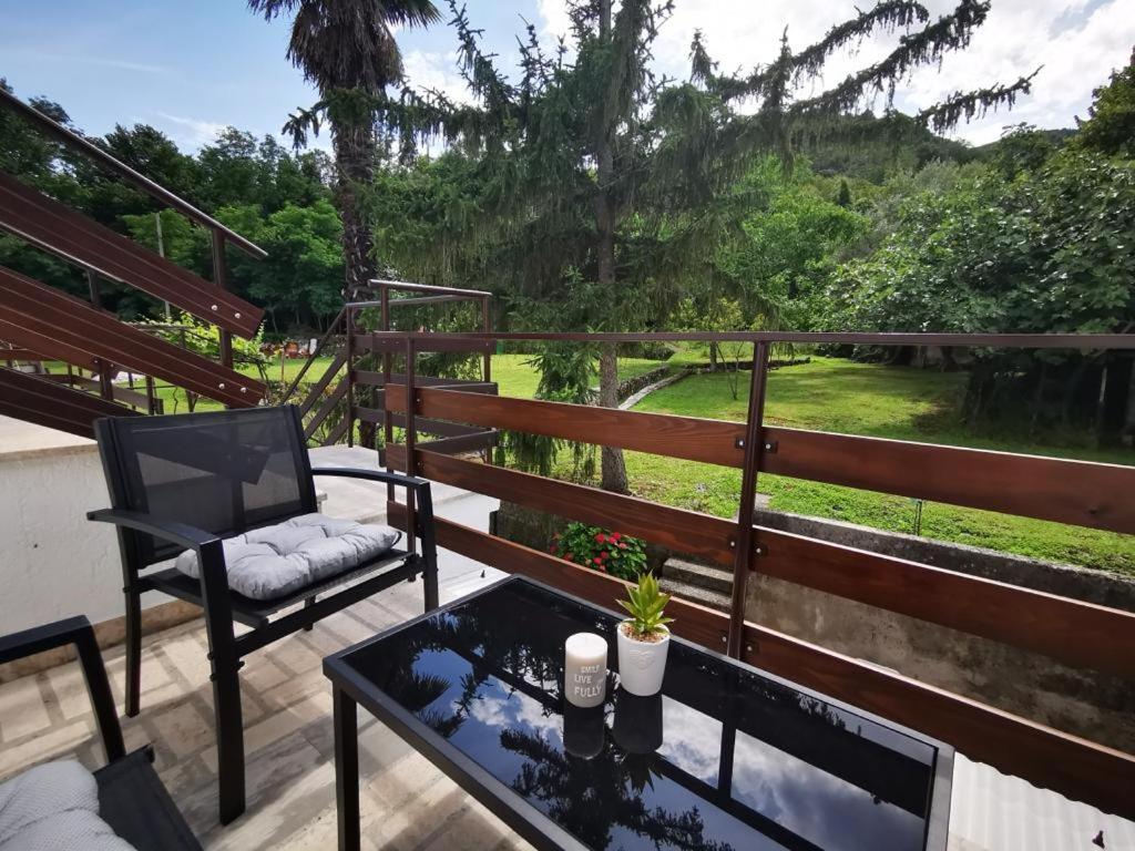 Apartments Franci Мощеничка-Драга Экстерьер фото